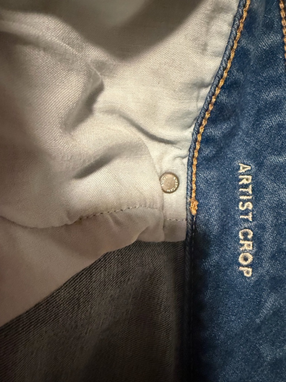 American Eagle Capris - Picture 5 of 6